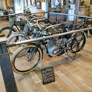 Meet your Posher, Marc